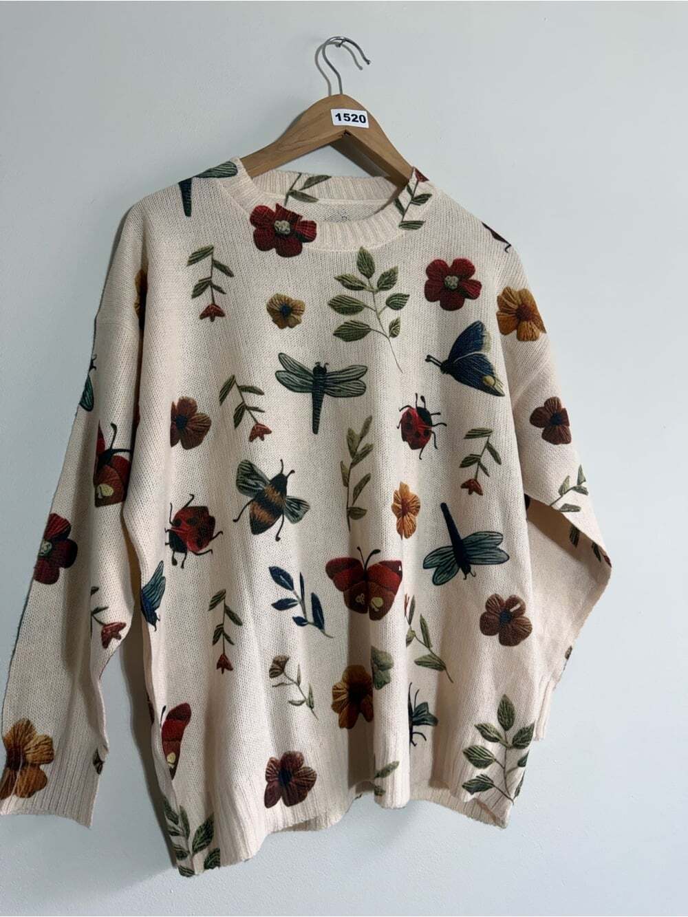 Cream Botanical Insect Print Oversized Sweater Floral Butterfly Bee M-XL - Picture 4 of 7